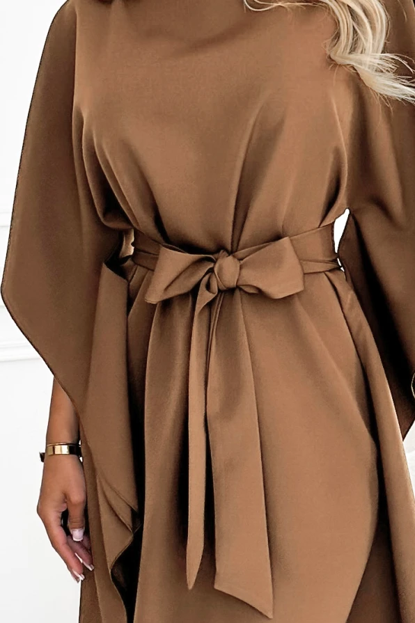 287-39 SOFIA Drugelio stiliaus suknelė su raišteliu juosmenyje - kapučino spalvos