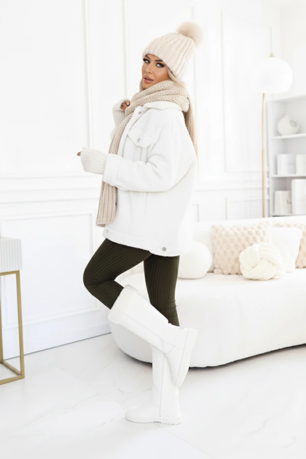 Stylowy kombinezon damski z elastycznej prążkowanej dzianiny w kolorze khaki – marka Kocula